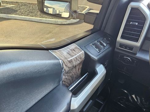 Used 2019 Ford F250 Lariat w/ Lariat Value Package image 28