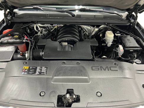 Used 2016 GMC Yukon SLT w/ Open Road Package AWD/4WD image 33