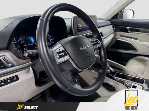 Used 2022 Kia Telluride EX w/ EX Premium Package AWD/4WD image 11