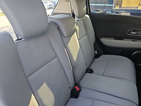 Used 2022 Honda HR-V EX image 12