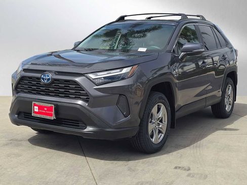 Certified 2024 Toyota RAV4 XLE w/ Convenience Package image 7