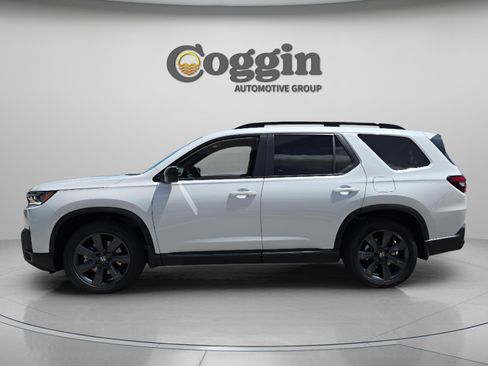 New 2026 Honda Pilot Sport image 2