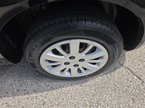 Used 2009 Chevrolet Cobalt LS image 17