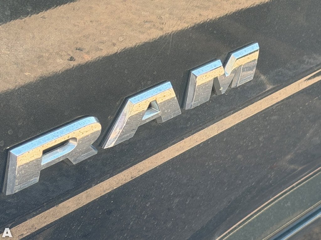 Used 2020 RAM 2500 Laramie AWD/4WD image 9