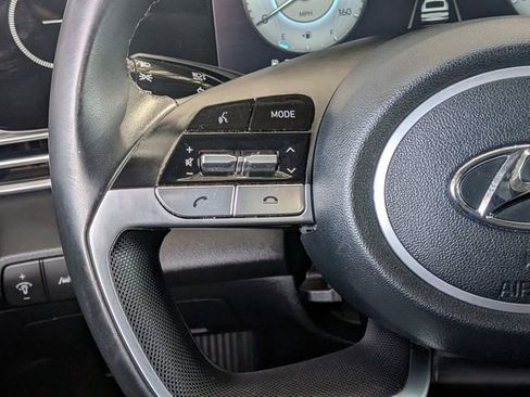 Used 2023 Hyundai Elantra SEL w/ Convenience Package image 15