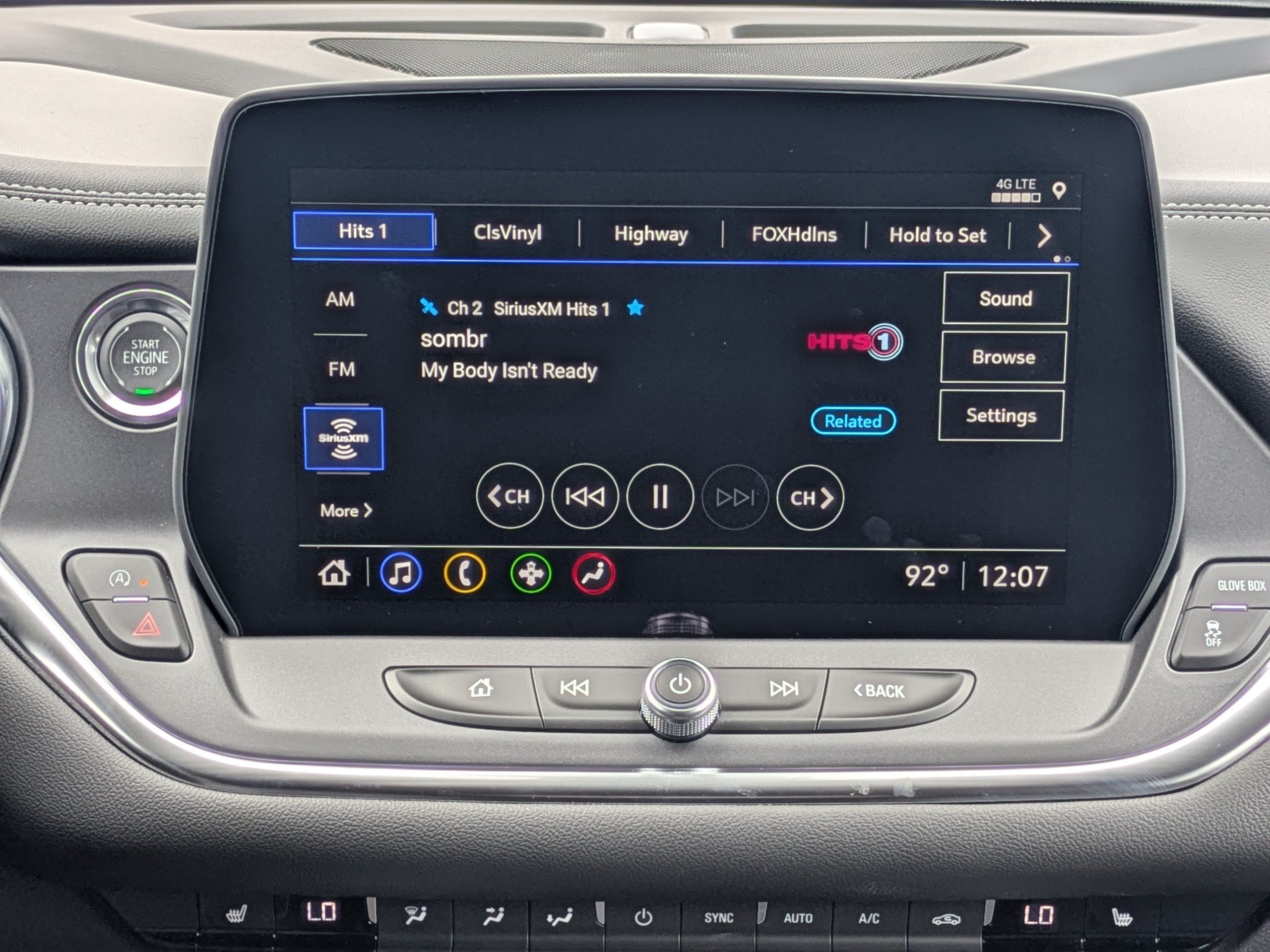 New 2026 Chevrolet Blazer LT w/ Convenience Package FWD image 18