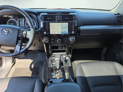 Used 2020 Toyota 4Runner TRD Off-Road Premium w/ Moonroof Package AWD/4WD image 12