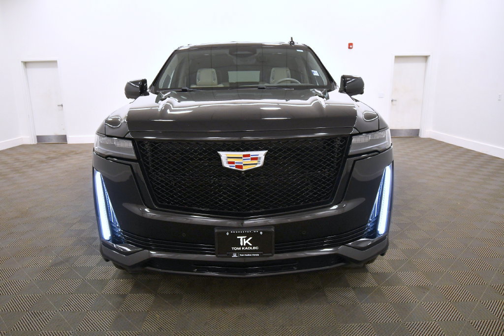 Used 2024 Cadillac Escalade ESV Sport Platinum AWD/4WD image 12