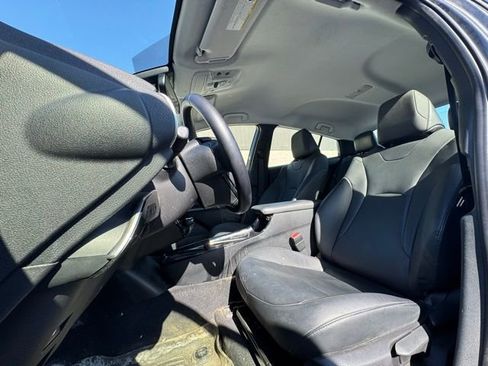 Used 2021 Toyota Prius XLE w/ Advanced Technology Package image 11