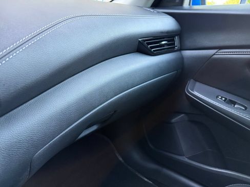 Used 2025 Nissan Sentra SV FWD image 33