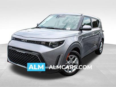 Used 2025 Kia Soul LX w/ LX Technology Package