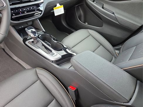 New 2026 Buick Envista Avenir image 25