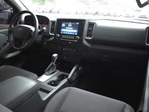 Used 2022 Nissan Frontier SV w/ Technology Package AWD/4WD image 49
