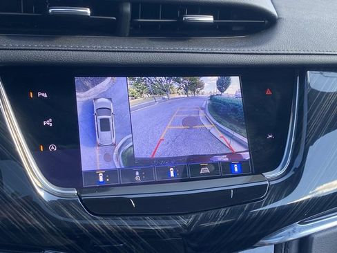 Used 2023 Cadillac XT6 Premium Luxury w/ Technology Package image 23