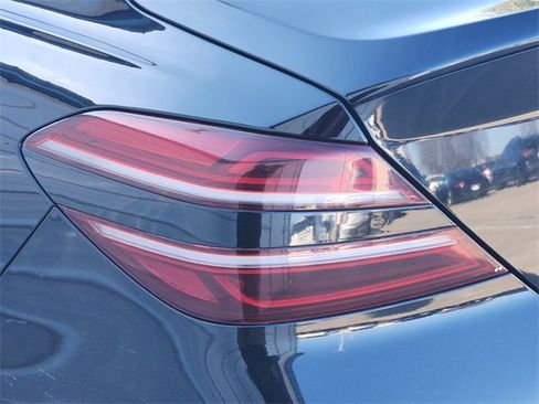 Used 2022 Genesis G70 3.3T image 12