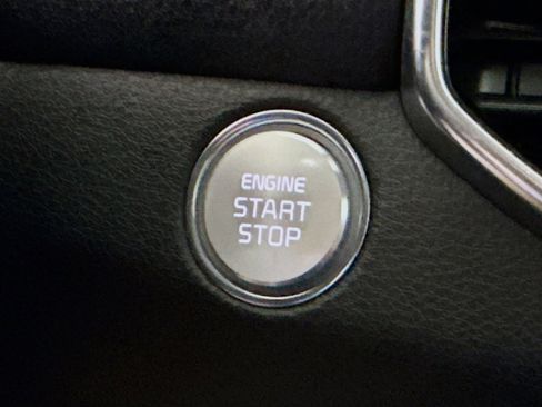 Used 2020 Kia Cadenza Technology FWD image 17