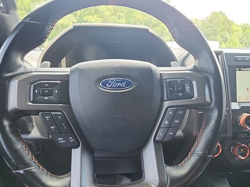 Used 2017 Ford F150 Raptor w/ Equipment Group 802A Luxury AWD/4WD image 15