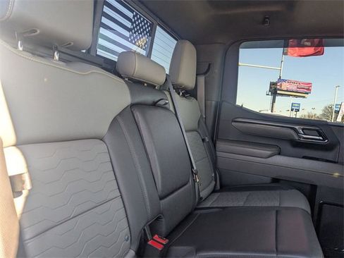 Used 2022 Chevrolet Silverado 1500 ZR2 w/ Technology Package image 29