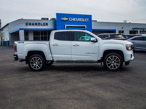 Used 2022 GMC Canyon Denali AWD/4WD image 8