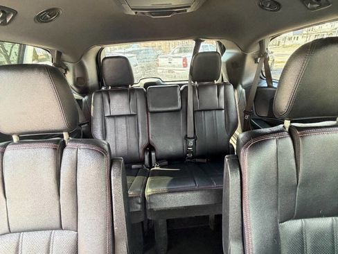 Used 2018 Dodge Grand Caravan GT FWD image 38