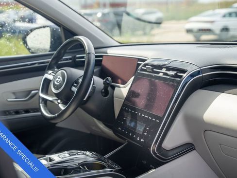 Used 2023 Hyundai Tucson Limited image 12