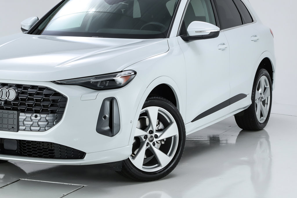 Used 2025 Audi Q5 Premium Plus AWD/4WD image 45