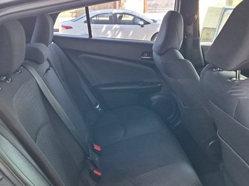 Used 2017 Toyota Prius Two w/ Prius Two Safety Plus Package FWD image 7