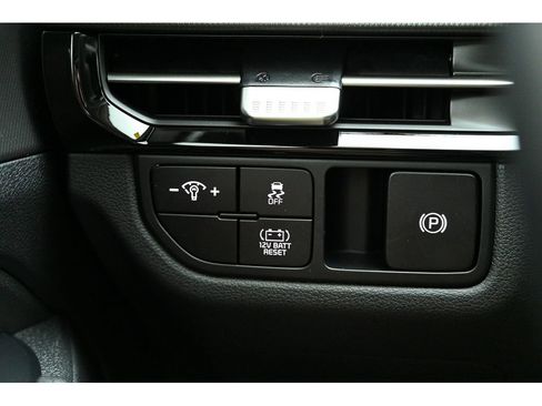 New 2026 Kia Sportage S image 22