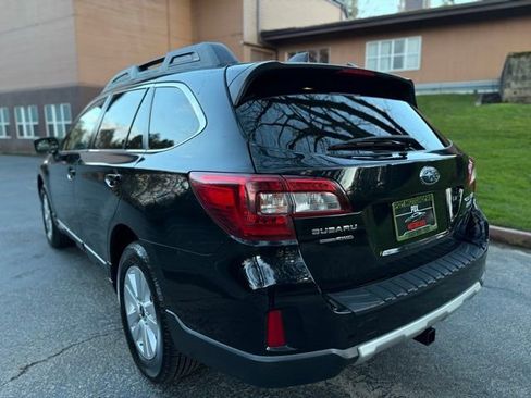 Used 2016 Subaru Outback 2.5i Premium image 7