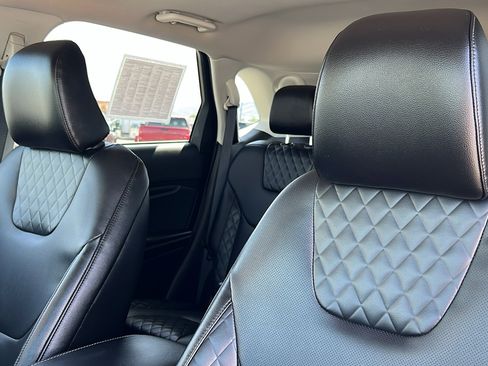 Used 2024 Ford Edge Titanium w/ Equipment Group 301A AWD/4WD image 18