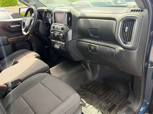 Used 2022 Chevrolet Silverado 1500 RST w/ Safety Package AWD/4WD image 16