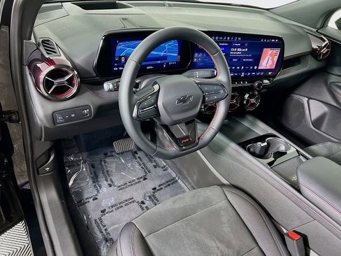 Used 2024 Chevrolet Blazer EV RS AWD/4WD image 9