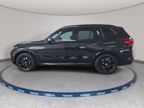 Used 2024 BMW X5 M60i image 11
