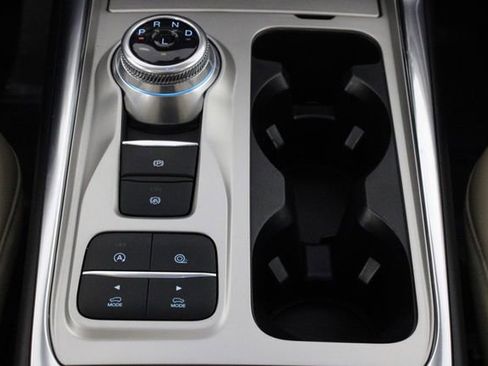 Used 2022 Ford Explorer Limited w/ Equipment Group 301A image 39