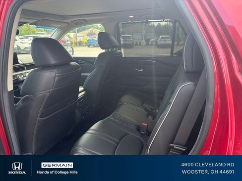 Used 2024 Honda Pilot Elite image 1
