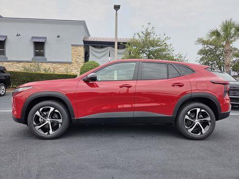 New 2026 Chevrolet Trax RS FWD image 3