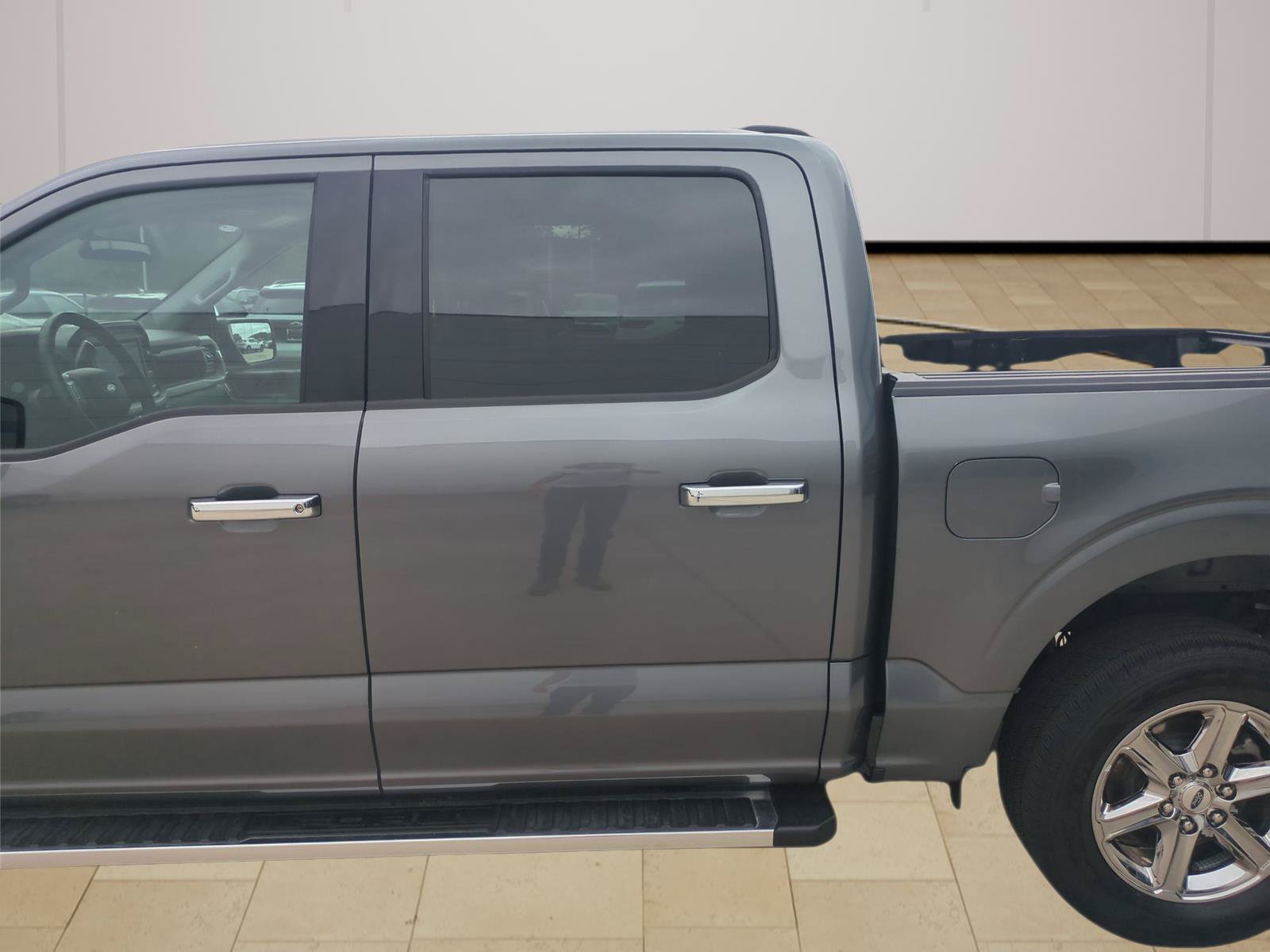 Used 2025 Ford F150 XLT w/ Equipment Group 301A Standard RWD image 30