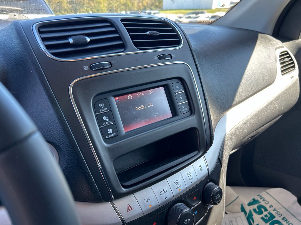 Used 2020 Dodge Journey SE w/ SE Popular Equipment Group FWD image 8