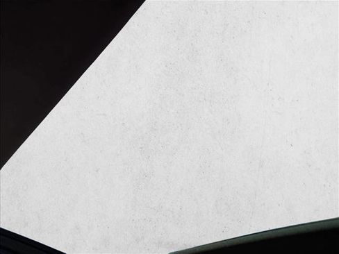 Certified 2023 BMW X4 xDrive30i w/ Premium Package image 9