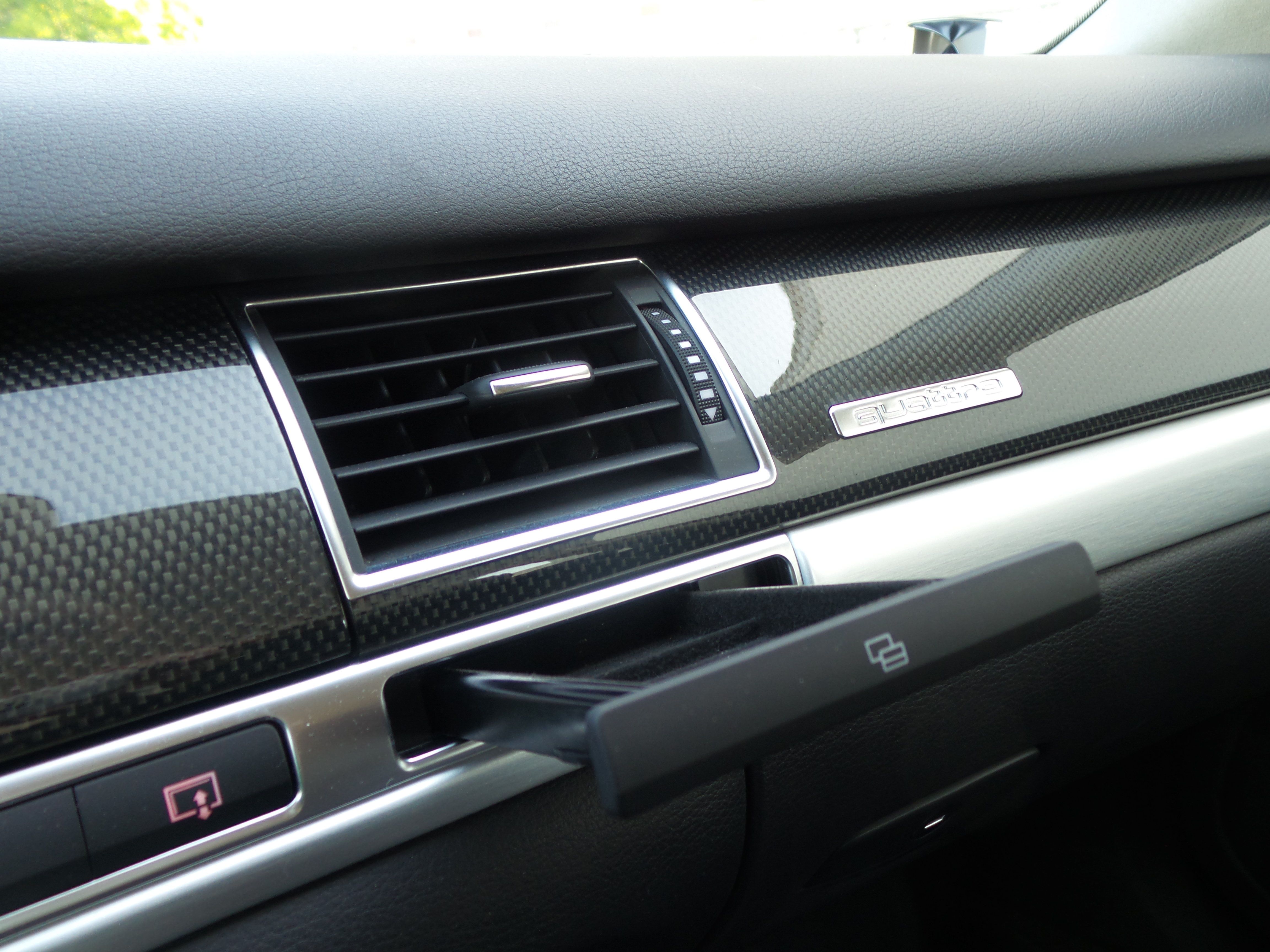 Used 2009 Audi S8 AWD/4WD image 25