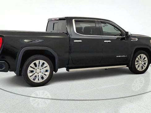 Used 2019 GMC Sierra 1500 Denali w/ Denali Ultimate Package AWD/4WD image 9