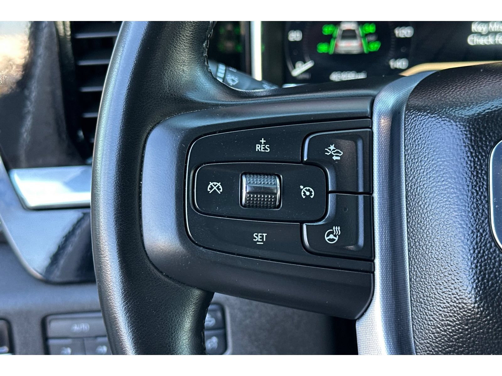 Used 2025 GMC Sierra 1500 SLT AWD/4WD image 27