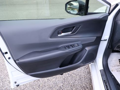 Used 2023 Toyota Prius XLE FWD image 33