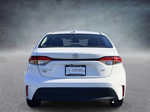 Used 2024 Toyota Corolla LE image 5