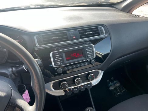 Used 2016 Kia Rio LX image 11