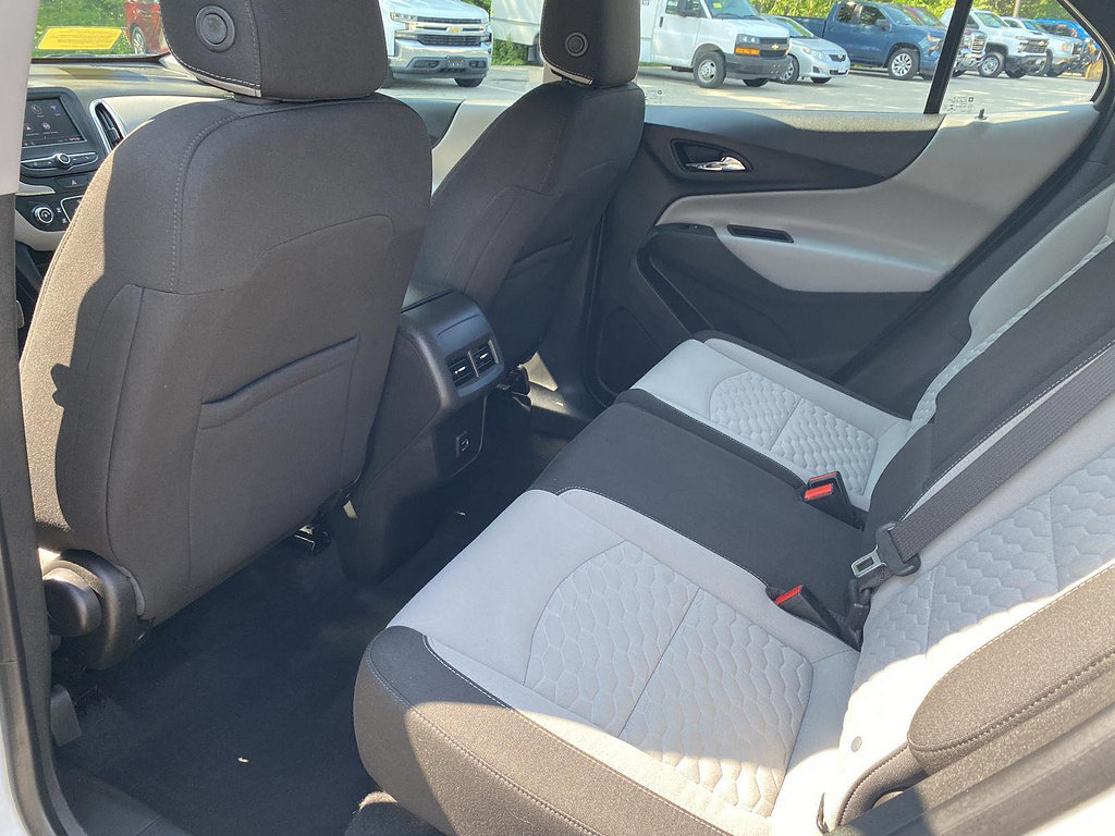 Used 2020 Chevrolet Equinox LS AWD/4WD image 15