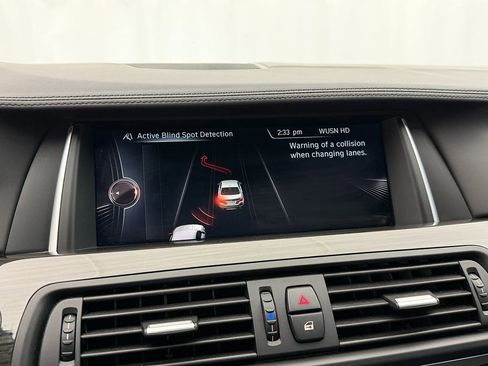 Used 2016 BMW 550i Sedan RWD image 19