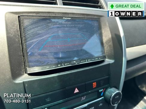 Used 2015 Toyota Camry XSE w/ Moonroof Package FWD image 11