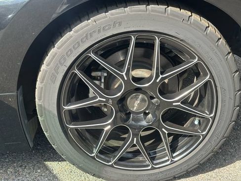 Used 2014 Nissan 370Z Coupe RWD image 12