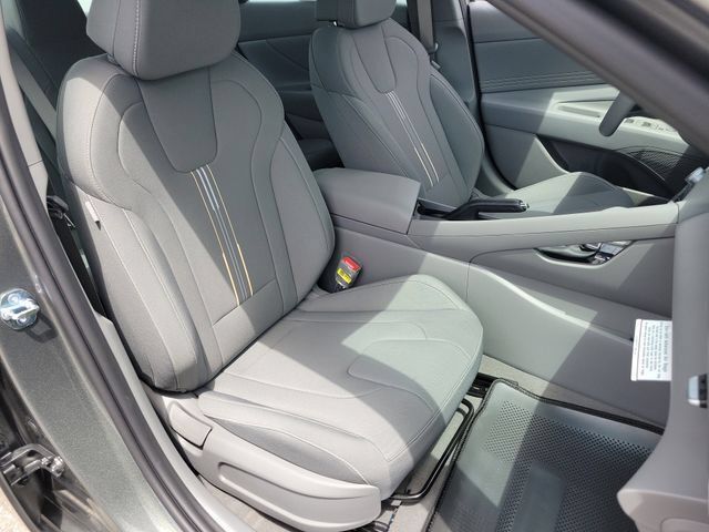 New 2026 Hyundai Elantra Sport FWD image 20